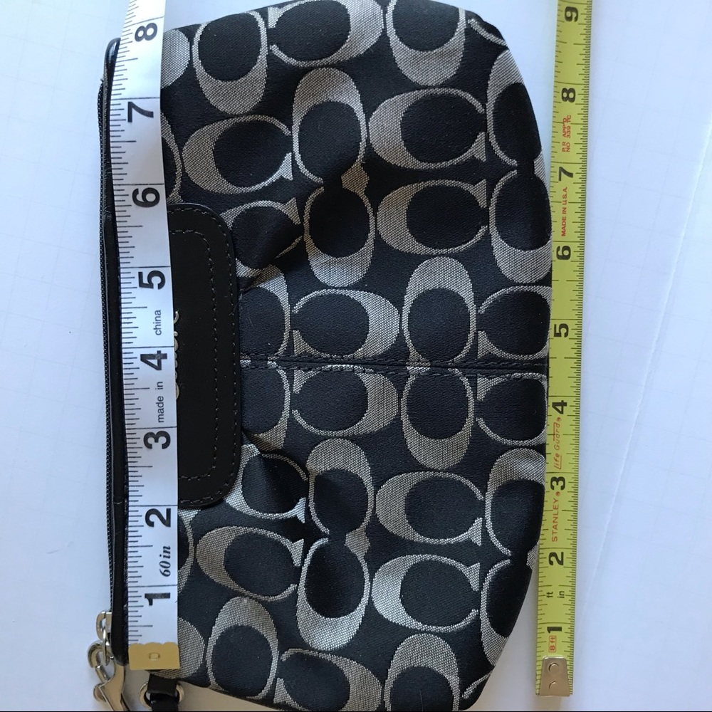 *Coach Black/Gray Fabric Large Wristlet - Picture 7 of 8